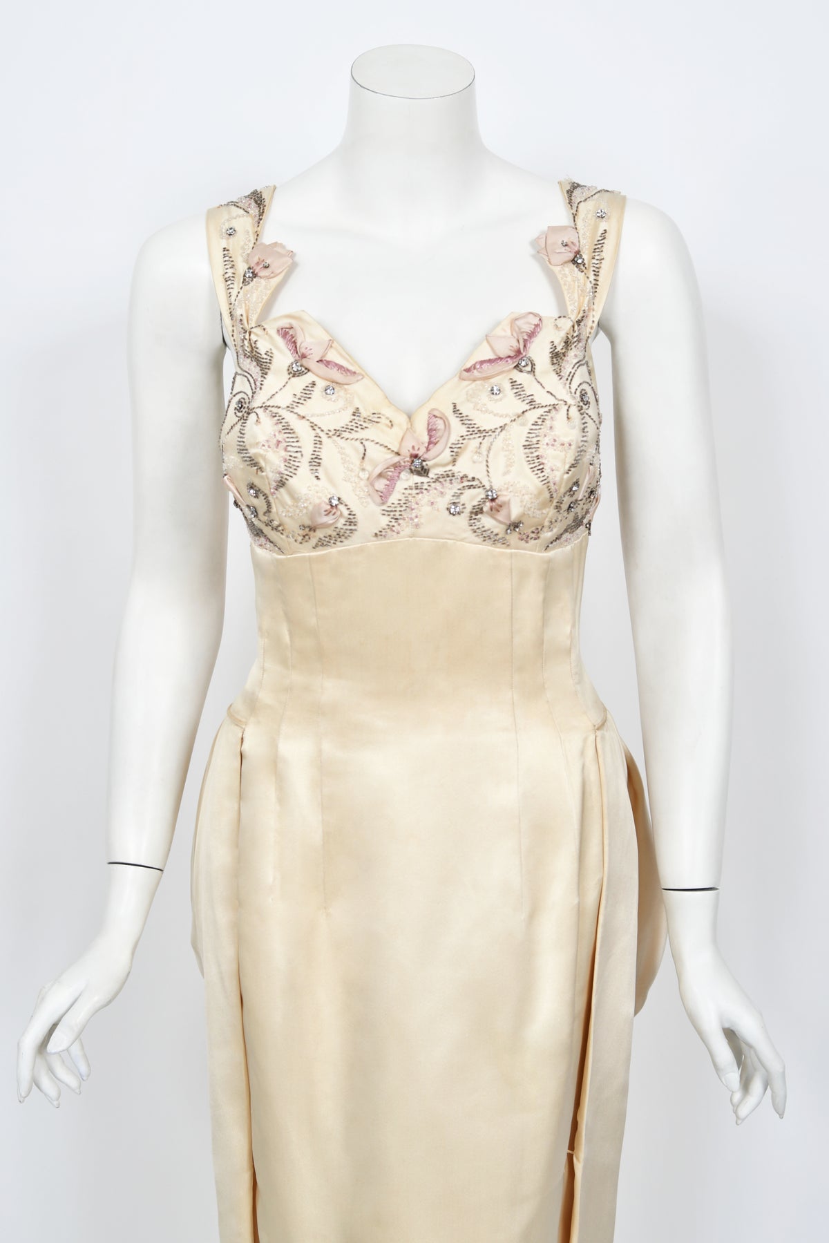 1950&#39;s Candlelight Satin Beaded Appliqué Skirted Hourglass Custom Couture Dress