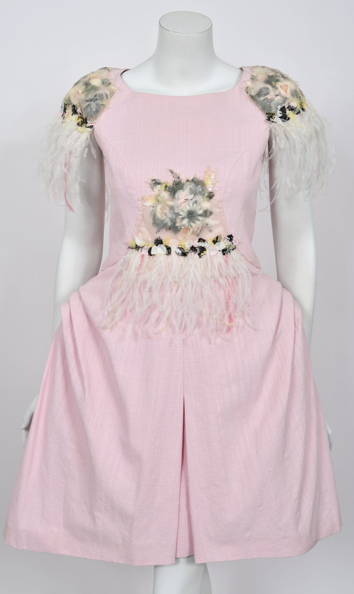 2013 Chanel by Karl Lagerfeld Runway Sample Pink Linen Floral Appliqué &amp; Feathers Dress