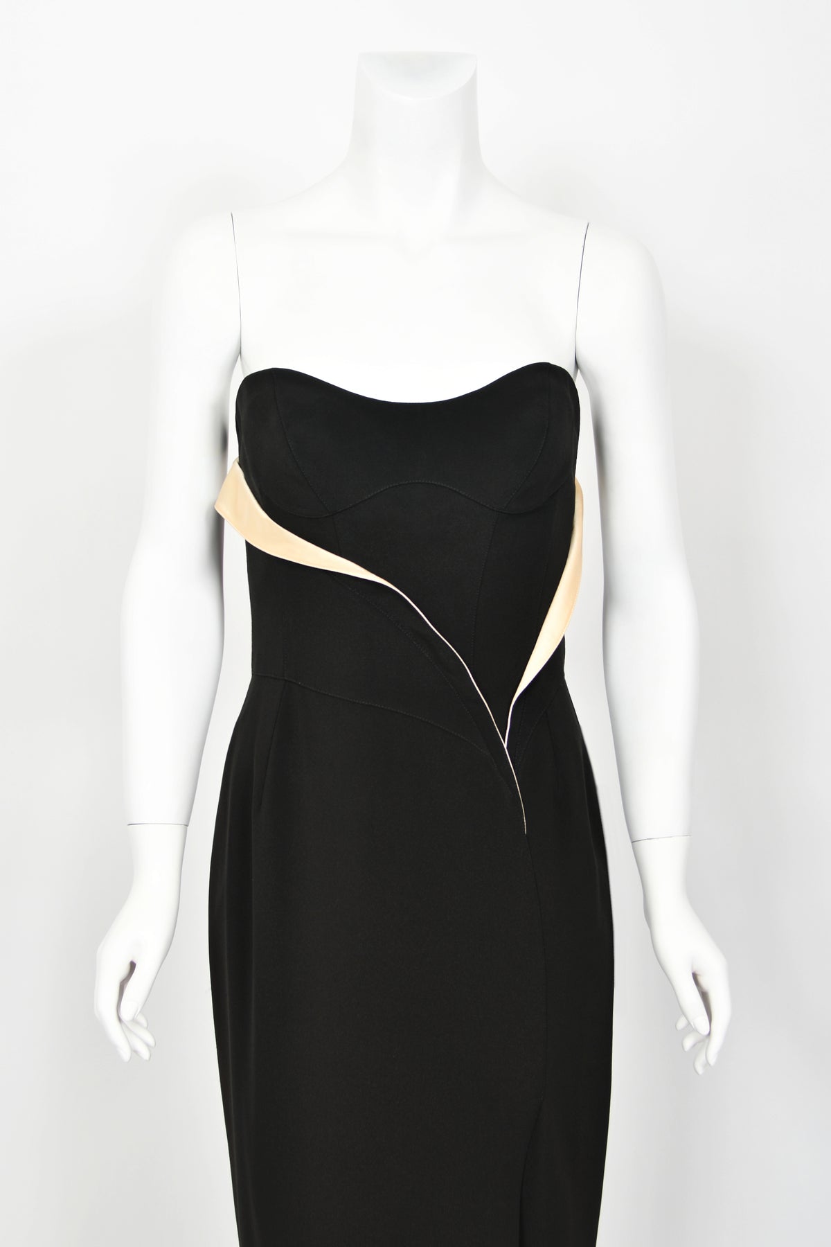 1999 Thierry Mugler Black &amp; Ivory Strapless Bustier Hourglass High-Slit Gown