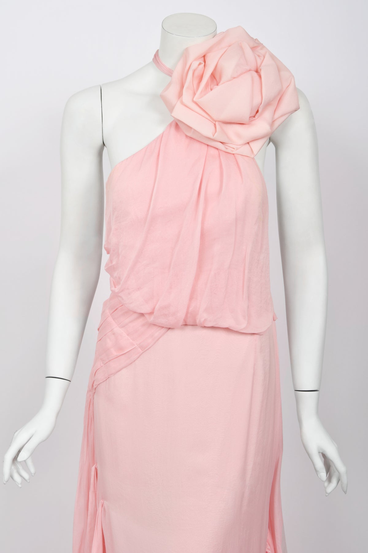 2008 Emanuel Ungaro Runway Blush-Pink Silk Floral Appliqué Trained Gown