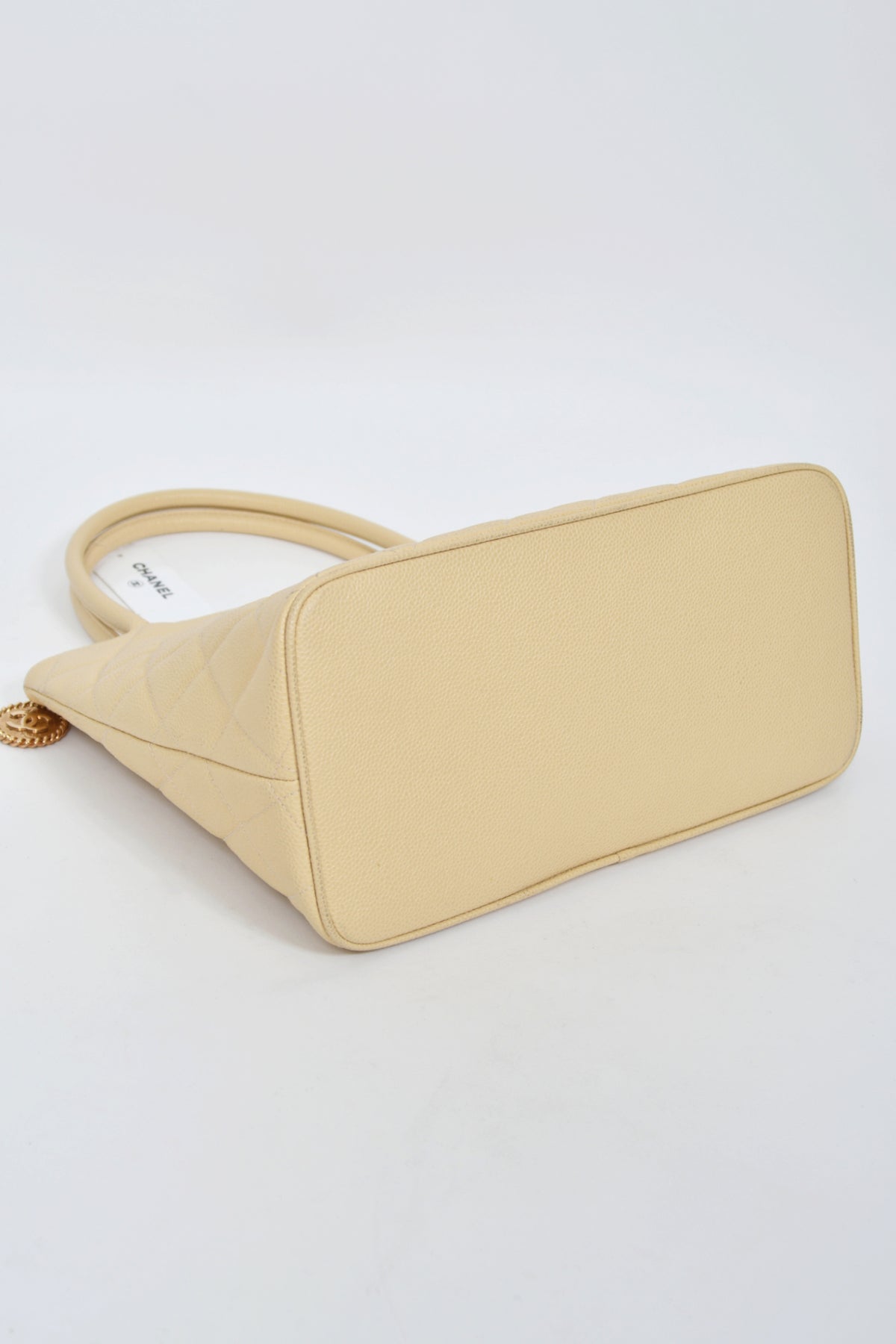 2003 Chanel Pale Yellow Quilted Leather Medallion Tote Logo Purse Unworn w/Tags