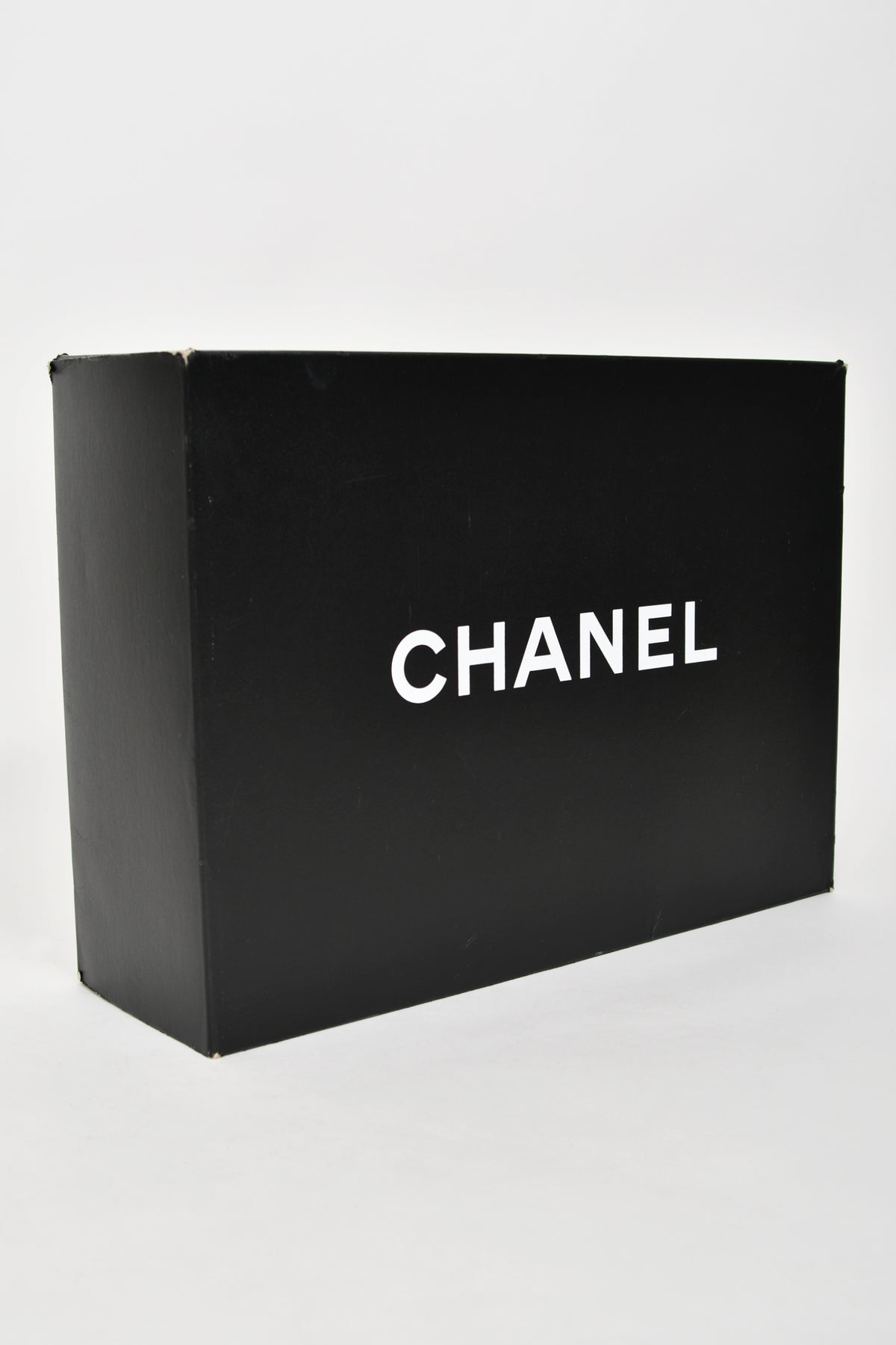 2003 Chanel Pale Yellow Quilted Leather Medallion Tote Logo Purse Unworn w/Tags