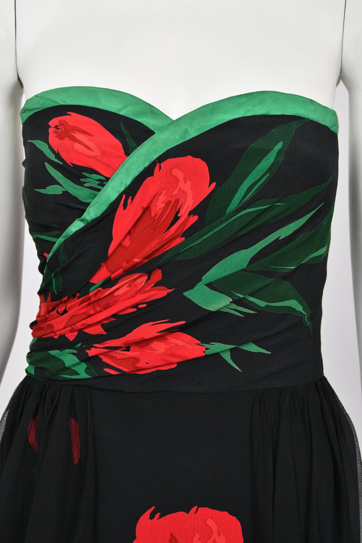 1950&#39;s Howard Greer Couture Red Roses Silk Strapless High-Low Gown &amp; Shawl