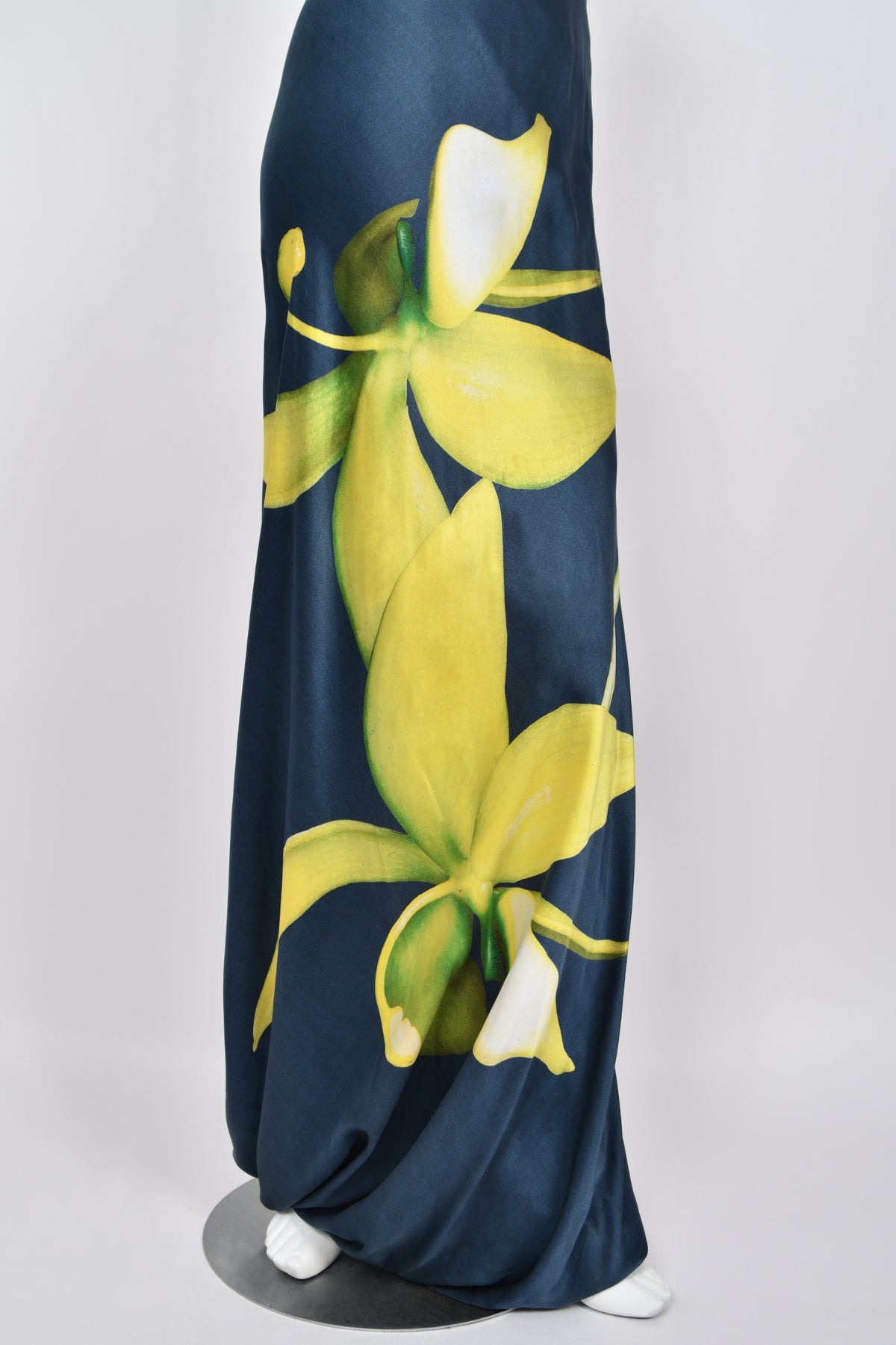 2004 Alexander McQueen ‘Pantheon ad Lucem’ Orchid Print Silk Strapless Bustier Gown