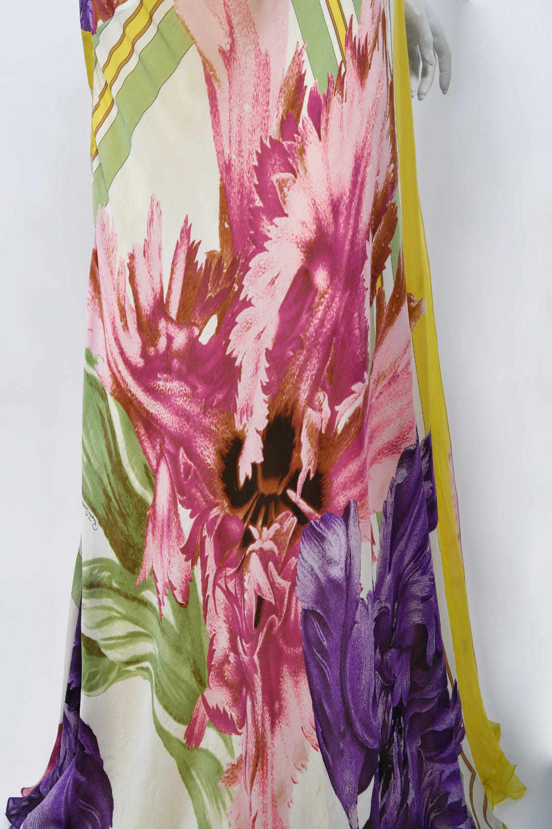 2005 Roberto Cavalli Large-Scale Floral Silk Bustier High-Slit Gown &amp; Shawl