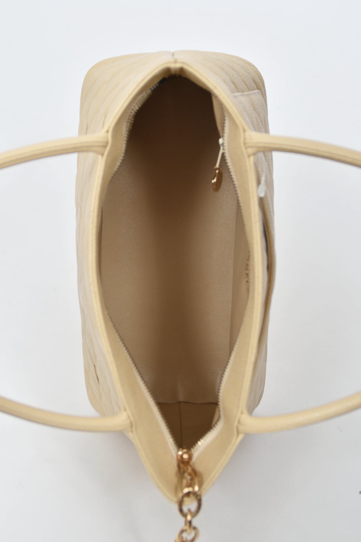 2003 Chanel Pale Yellow Quilted Leather Medallion Tote Logo Purse Unworn w/Tags