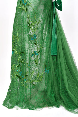 2011 Tom Ford Emerald Green Embroidered Sheer Tulle Lace Velvet-Bra Trained Editorial Gown