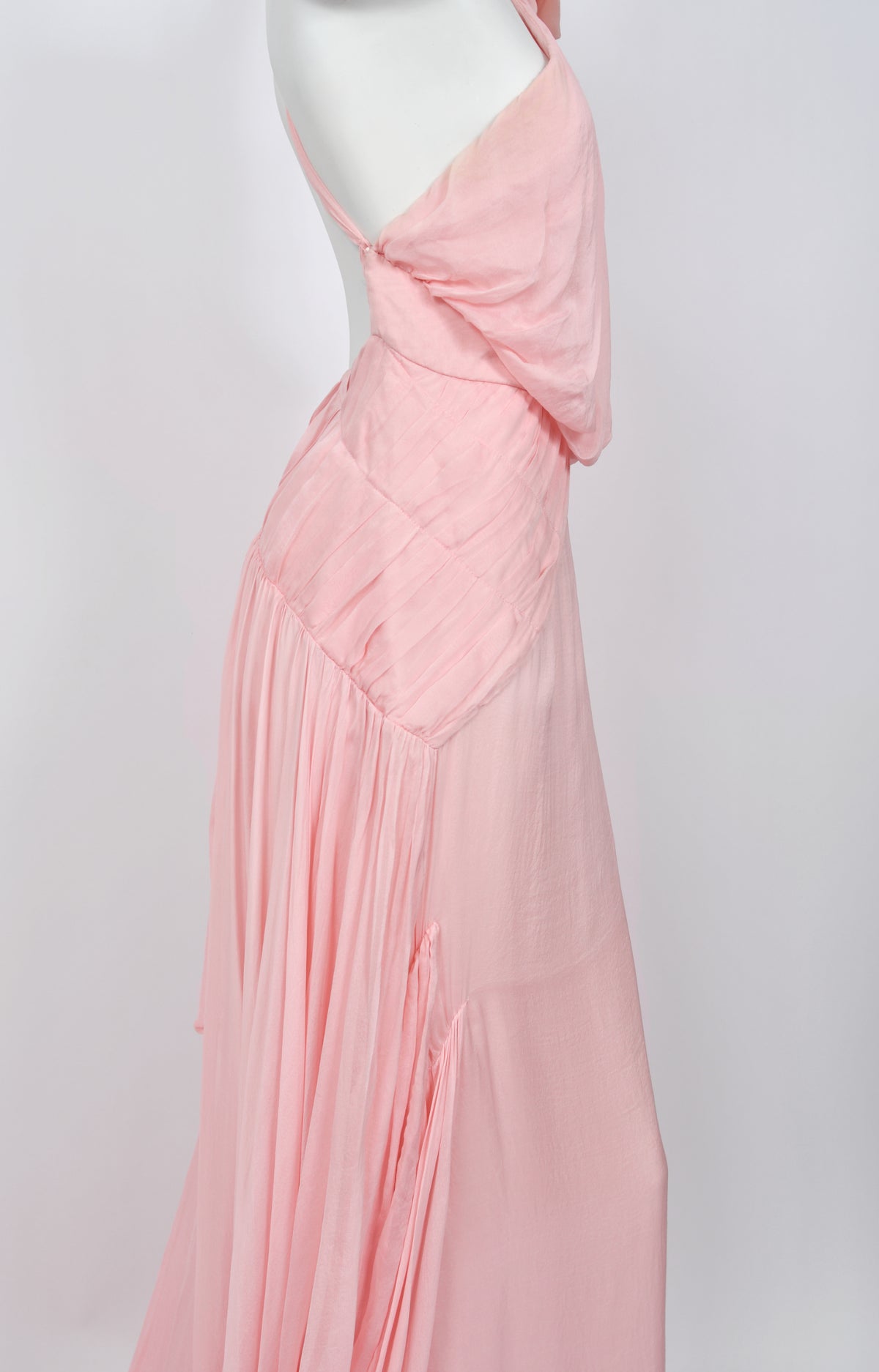 2008 Emanuel Ungaro Runway Blush-Pink Silk Floral Appliqué Trained Gown