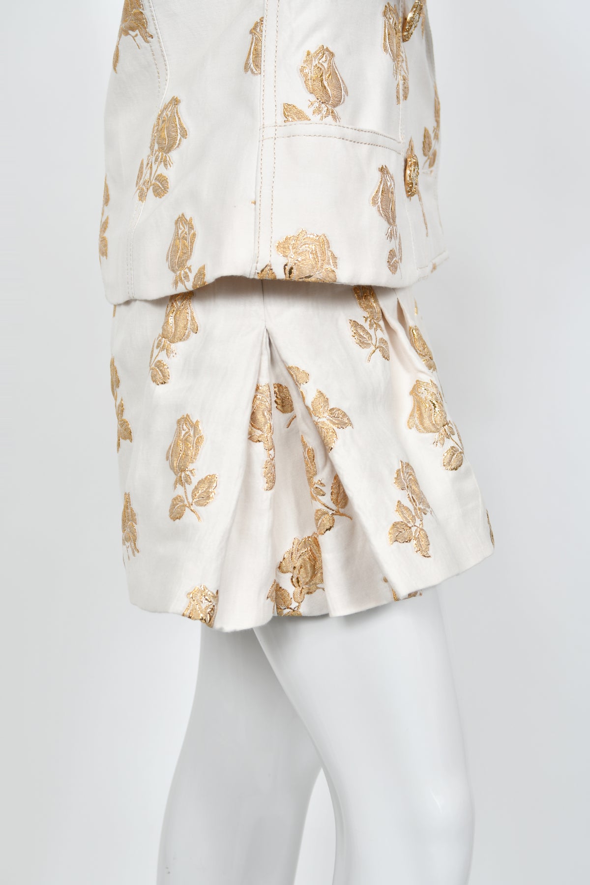 2013 Chanel by Karl Lagerfeld Documented Metallic Gold &amp; Ivory Silk Brocade Jacket w/ Shorts