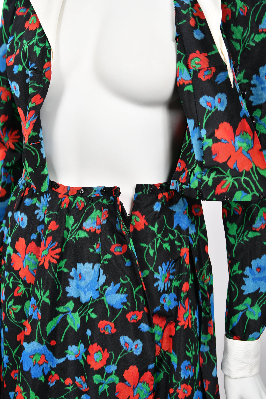 1972 Yves Saint Laurent Haute Couture Documented Floral Silk Collar Cuff Gown