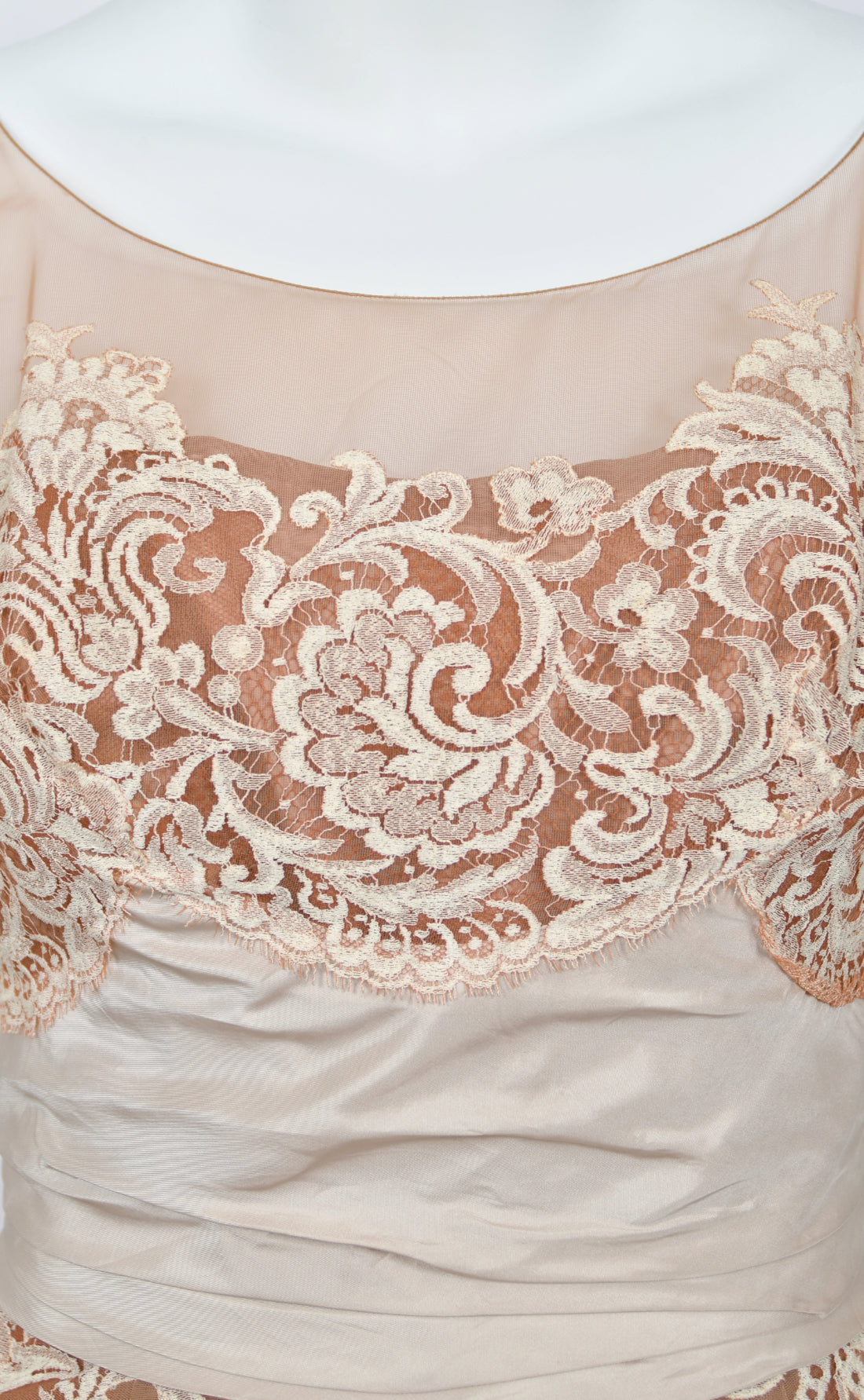 1950&#39;s Peggy Hunt Ivory Silk Appliquéd French Lace Nude-Illusion Full Skirt Dress