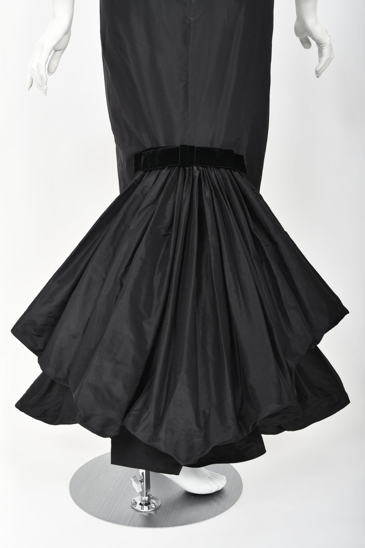 1958 Philip Hulitar &#39;Old Hollywood&#39; Black Silk &amp; Velvet Hourglass Fishtail Dress