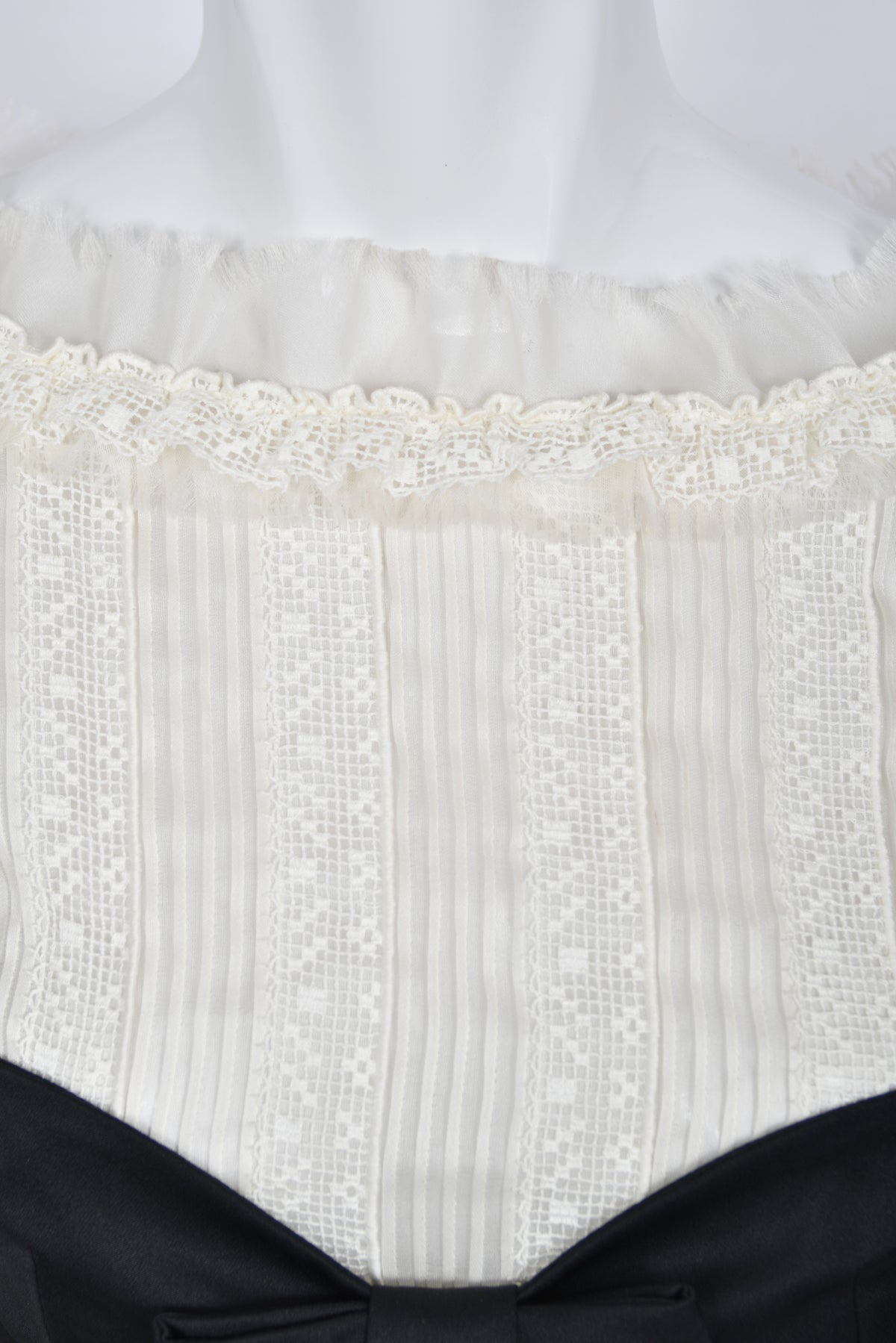 2009 Chanel by Karl Lagerfeld Editorial Runway Black &amp; White Angel Sleeve Fitted Jumpsuit