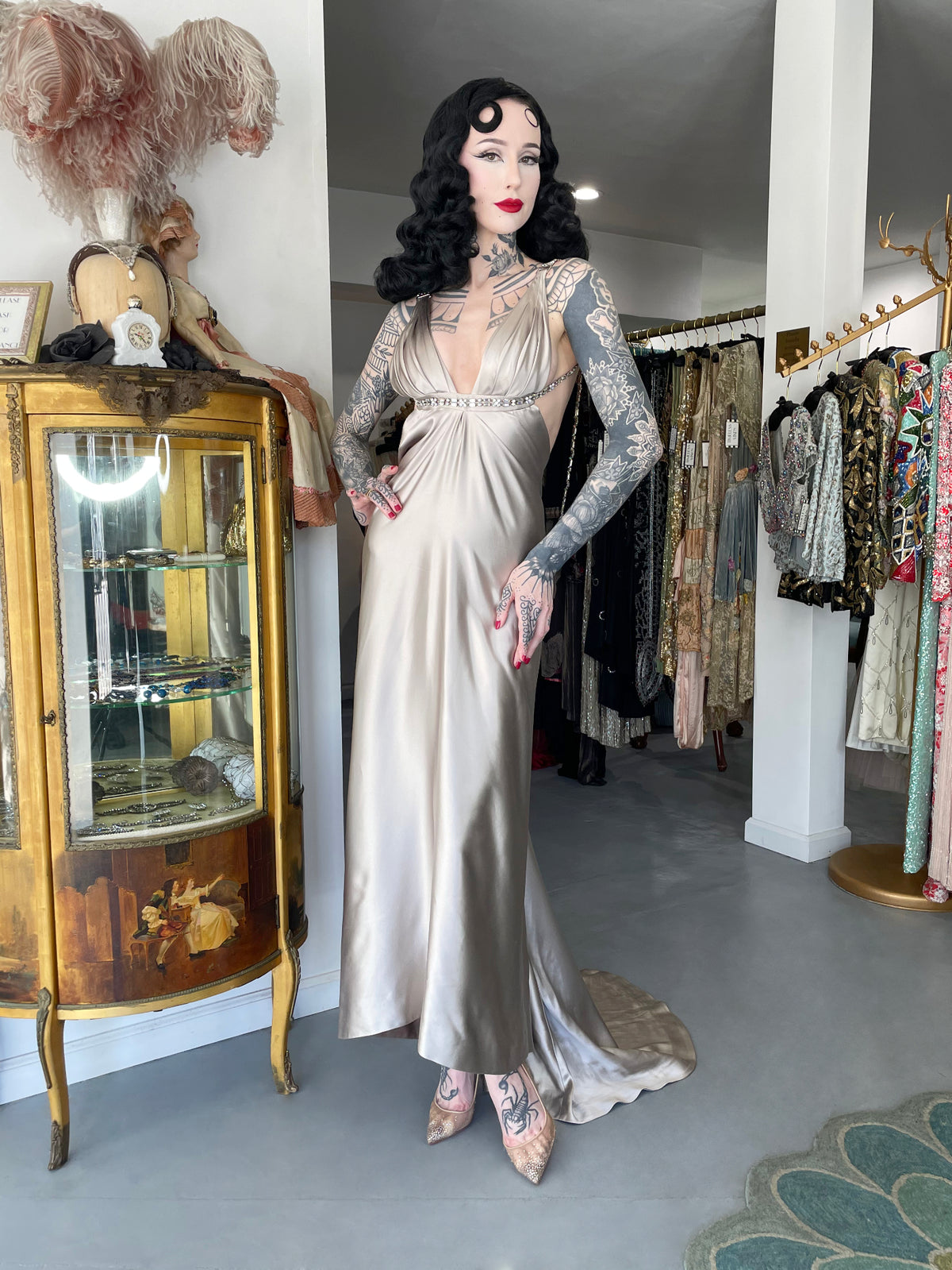 2006 Dsquared2 Platinum Silk Jeweled Backless Trained Glamour Gown