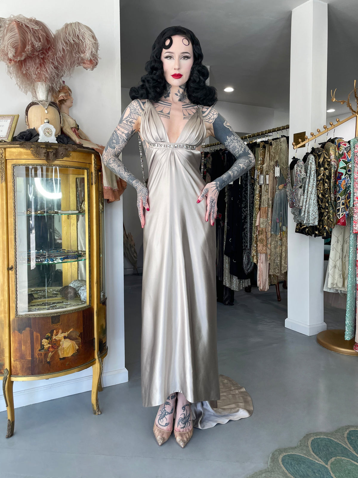 2006 Dsquared2 Platinum Silk Jeweled Backless Trained Glamour Gown