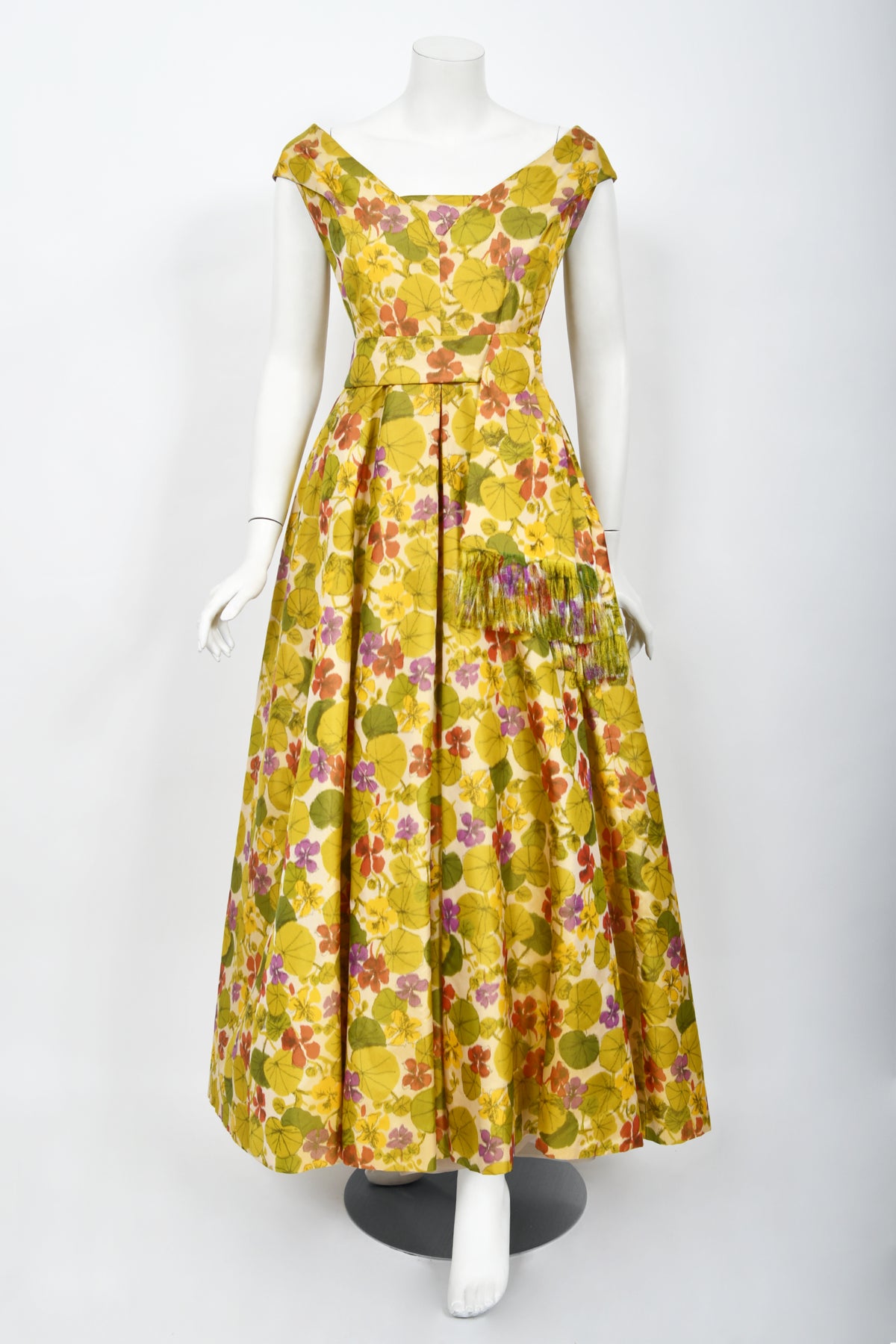 1950&#39;s Lanvin Castillo Haute Couture Watercolor Floral Silk Print Full-Skirt Gown