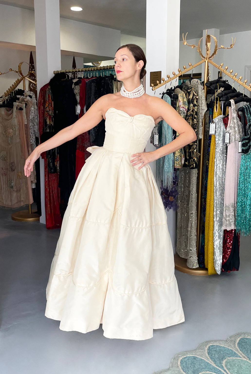 1950&#39;s Rosalie Macrini Couture Cream Silk Strapless Bridal Wedding Gown