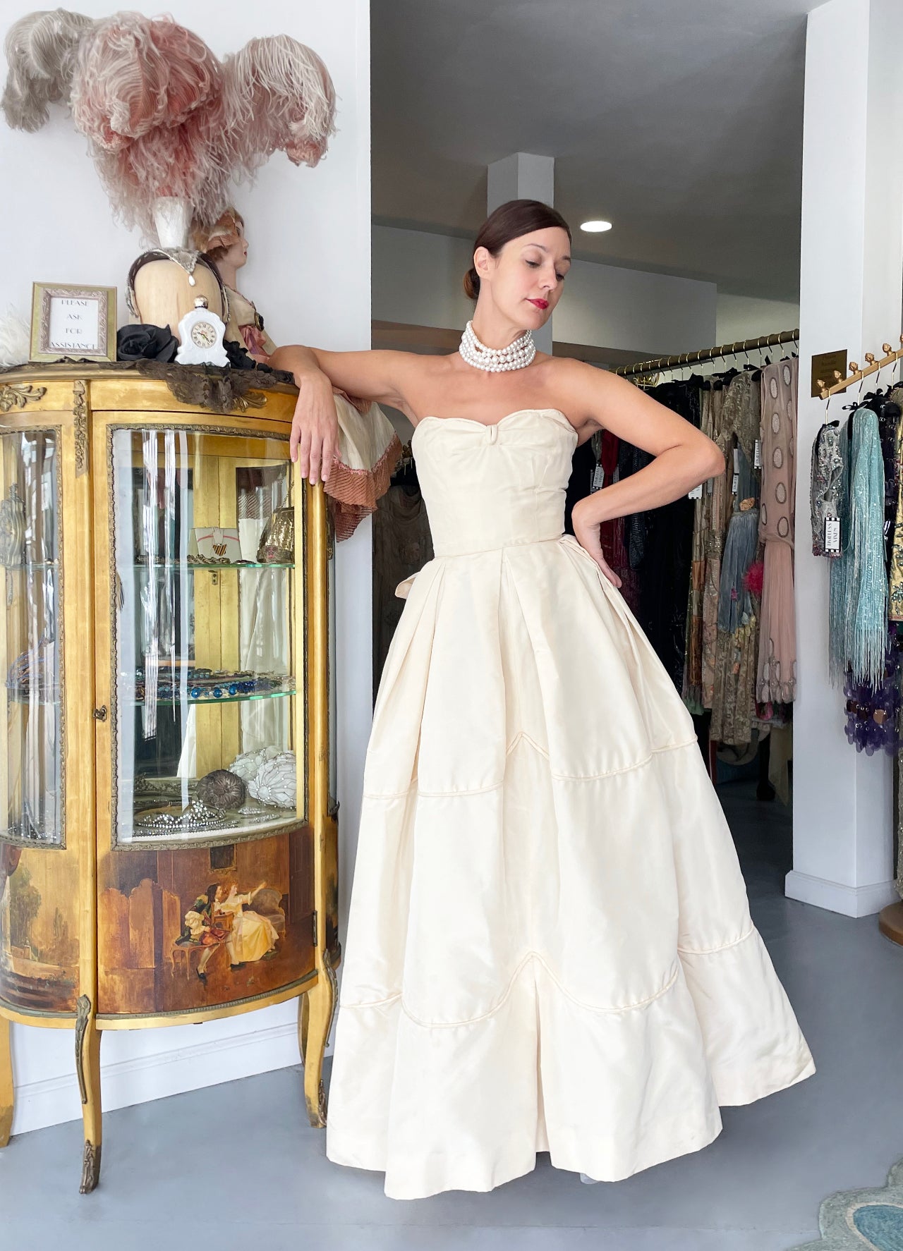 1950's Rosalie Macrini Couture Cream Silk Strapless Bridal Wedding Gow 1950's Rosalie Macrini Couture Cream Silk Strapless Bridal Wedding Gow