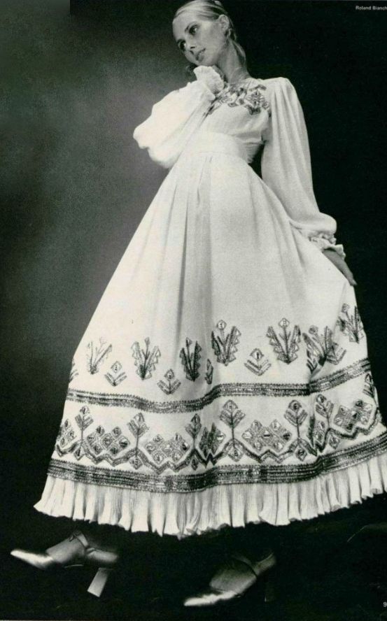 1971 Guy Laroche Haute Couture Embroidered Ivory Silk Billow Sleeve Plunge Gown