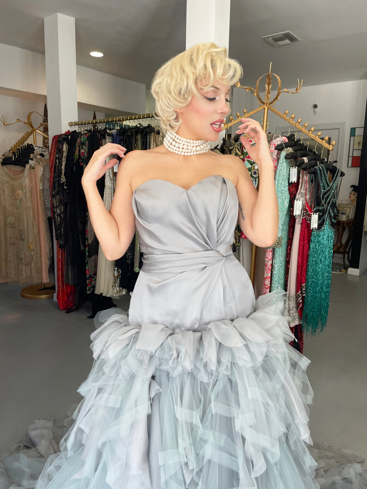 2013 Oscar de la Renta Dove-Grey Silk Strapless Bustier Tiered Tulle Gown w/Tags