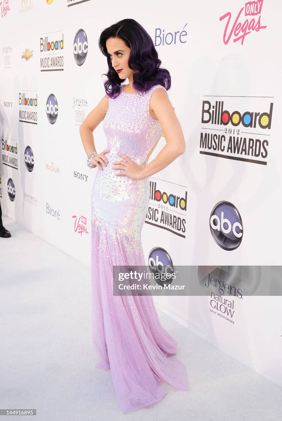 2012 Blumarine Runway Iridescent Lilac Pink Fully Sequin Cut-Out Hourglass Mermaid Gown