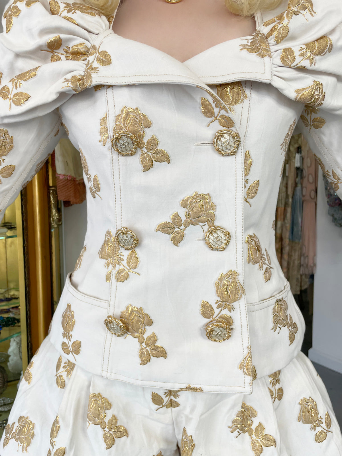 2013 Chanel by Karl Lagerfeld Documented Metallic Gold &amp; Ivory Silk Brocade Jacket w/ Shorts