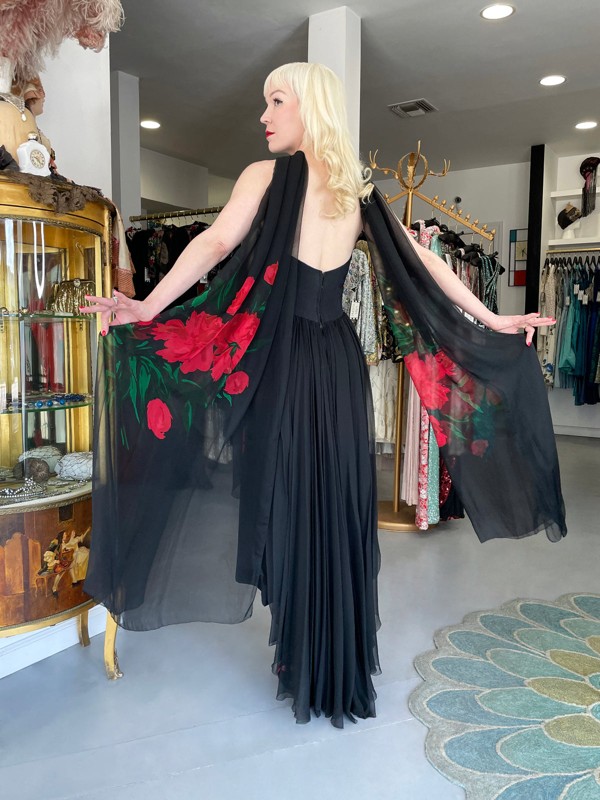 1950&#39;s Howard Greer Couture Red Roses Silk Strapless High-Low Gown &amp; Shawl