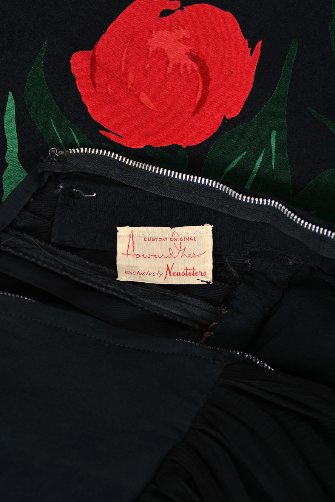 1950&#39;s Howard Greer Couture Red Roses Silk Strapless High-Low Gown &amp; Shawl