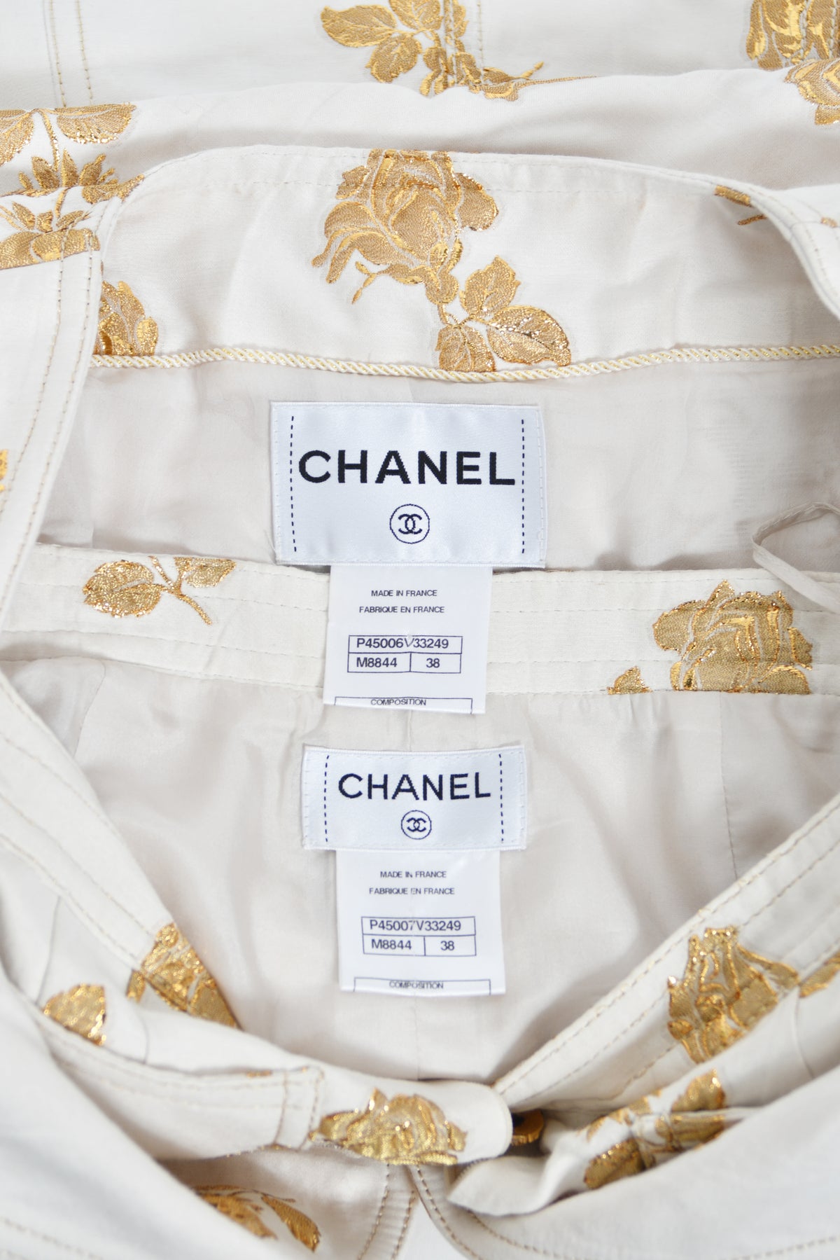 2013 Chanel by Karl Lagerfeld Documented Metallic Gold &amp; Ivory Silk Brocade Jacket w/ Shorts