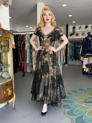 1950’s Hattie Carnegie Couture Large-Scale Black Floral Chenille Lace Full Skirted High-Low Gown