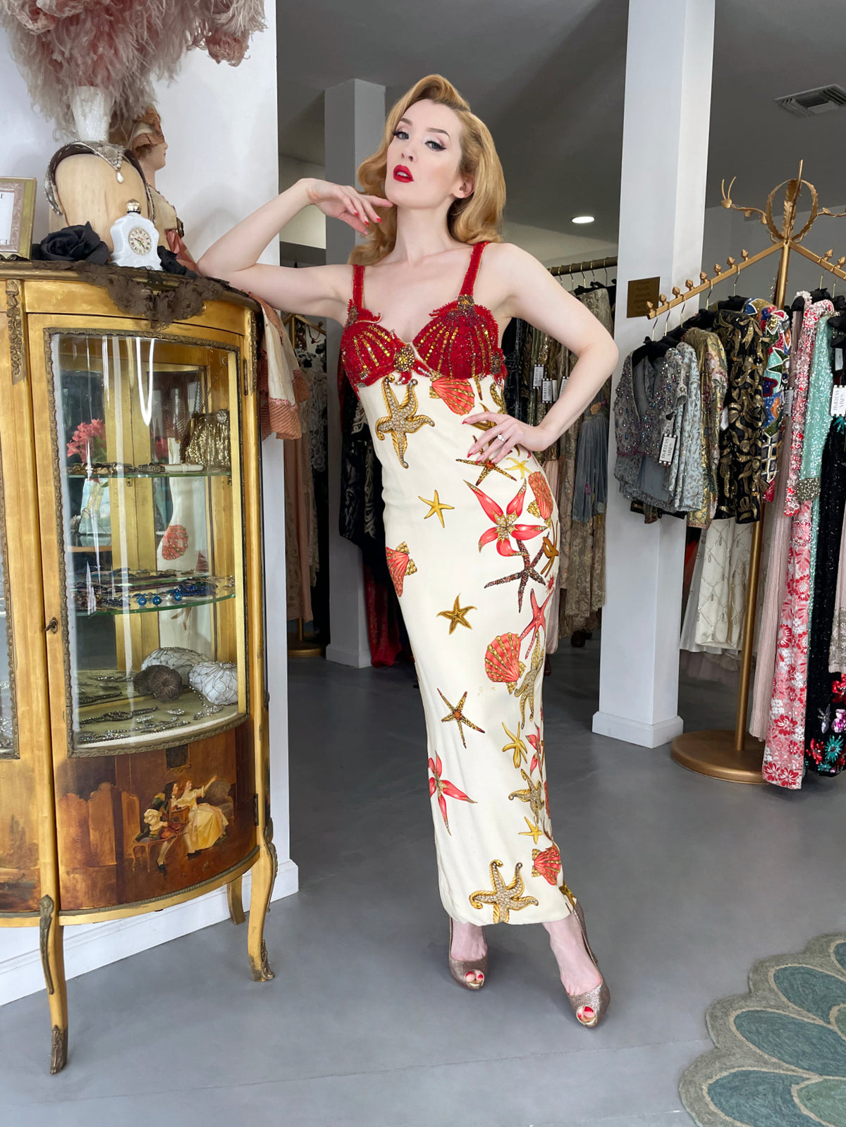 1992 Gianni Versace Iconic Crystal Beaded &#39;Seashell&#39; Print Silk Hourglass Gown