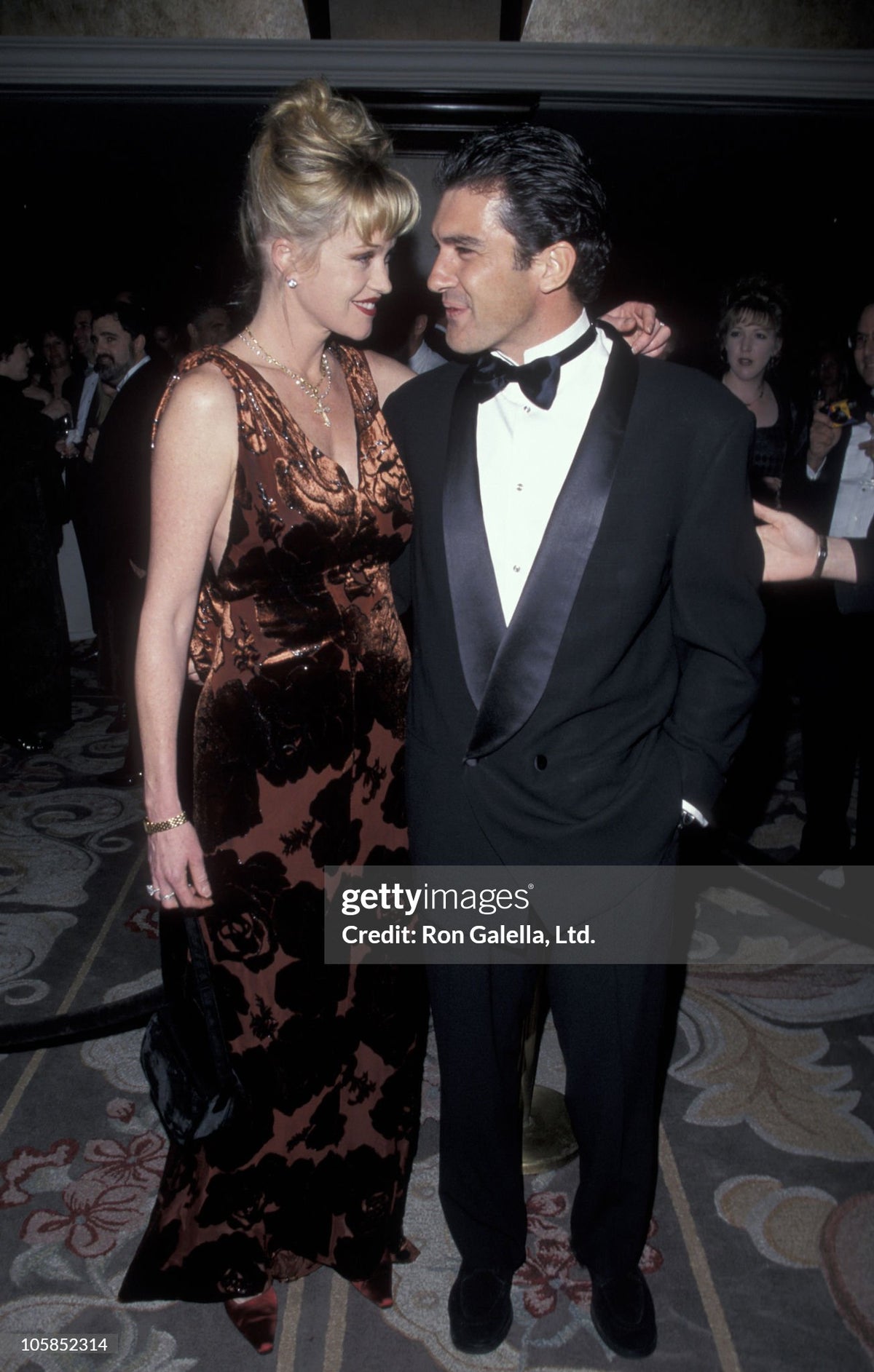 1999 Galindo Couture Metallic Amber Devoré Velvet Bias-Cut Trained Gown