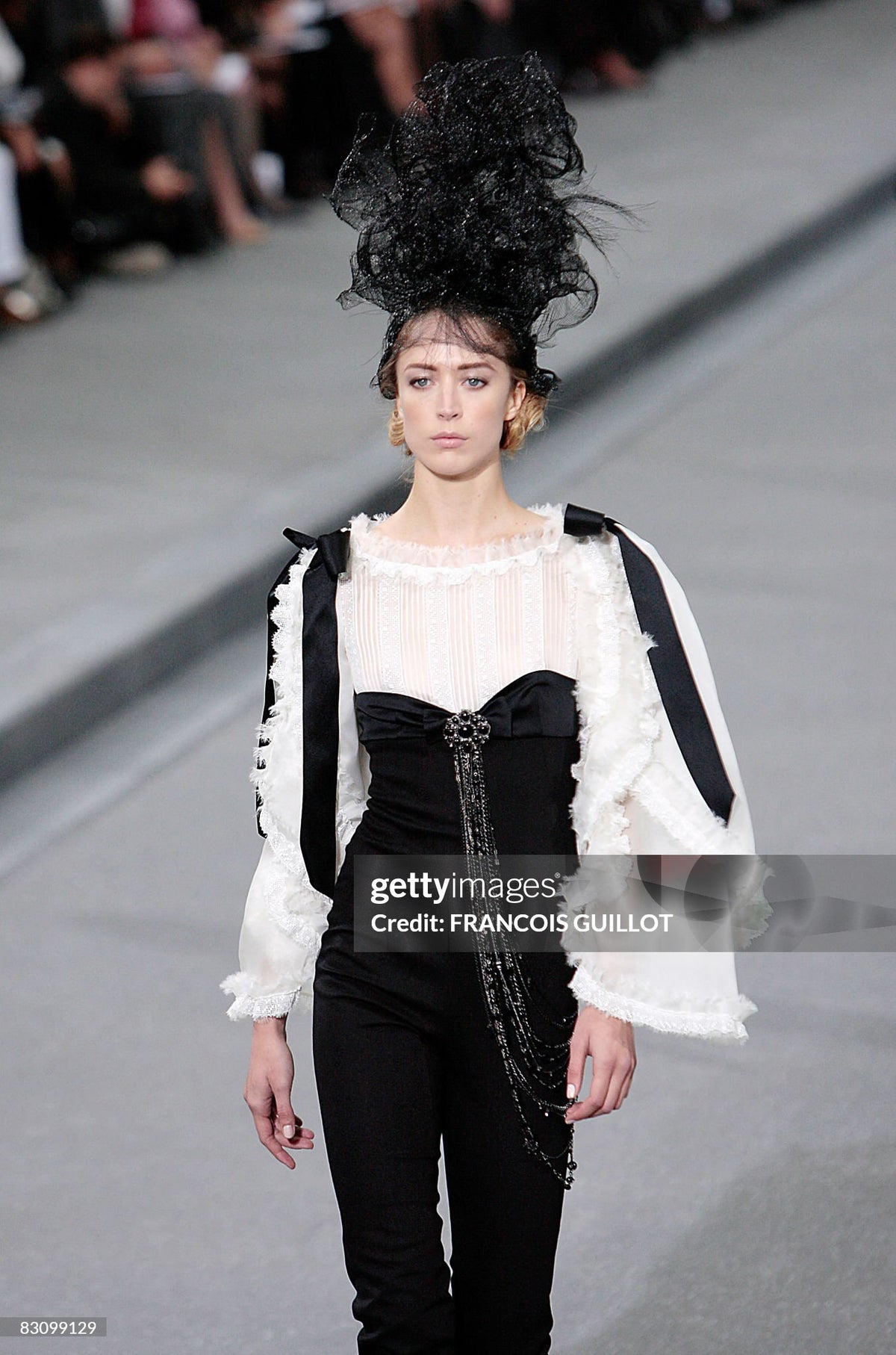 2009 Chanel by Karl Lagerfeld Editorial Runway Black &amp; White Angel Sleeve Fitted Jumpsuit