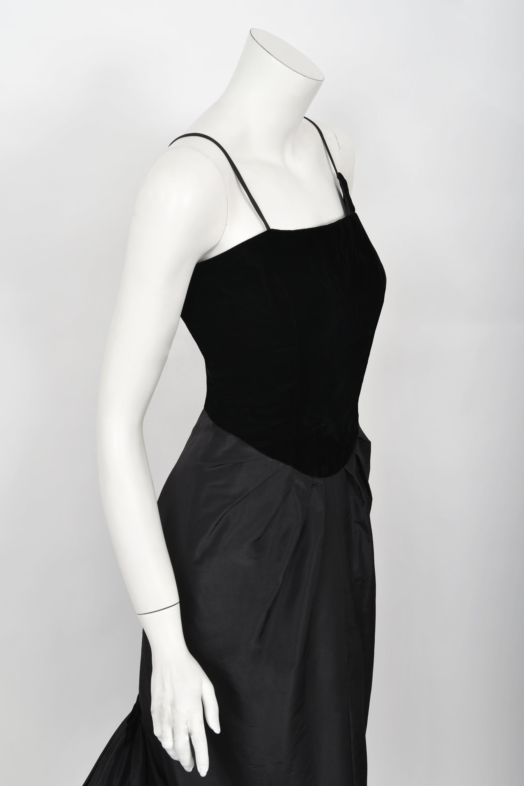 1958 Philip Hulitar 'Old Hollywood' Black Silk & Velvet Hourglass Fishtail Dress 1958 Philip Hulitar 'Old Hollywood' Black Silk & Velvet Hourglass Fishtail Dress
