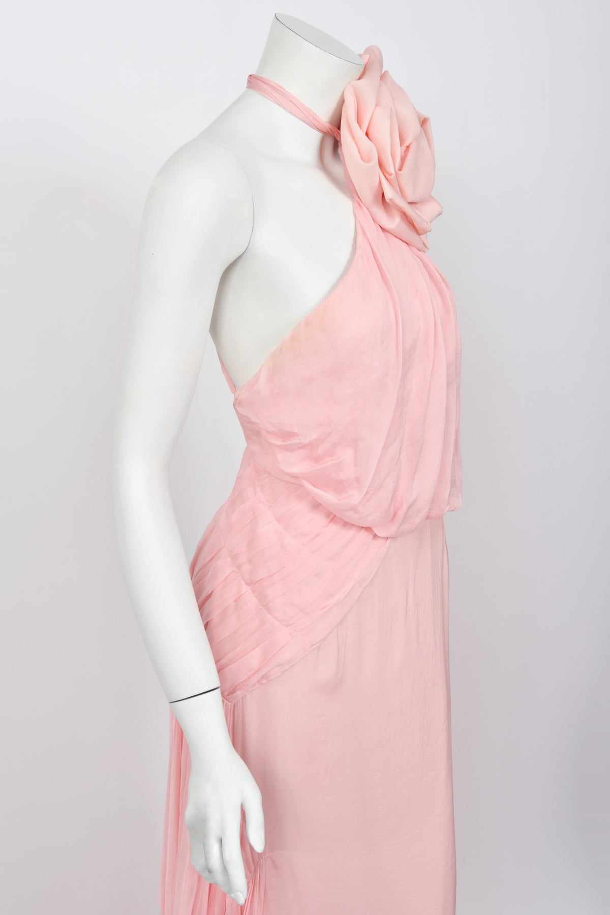 2008 Emanuel Ungaro Runway Blush-Pink Silk Floral Appliqué Trained Gown