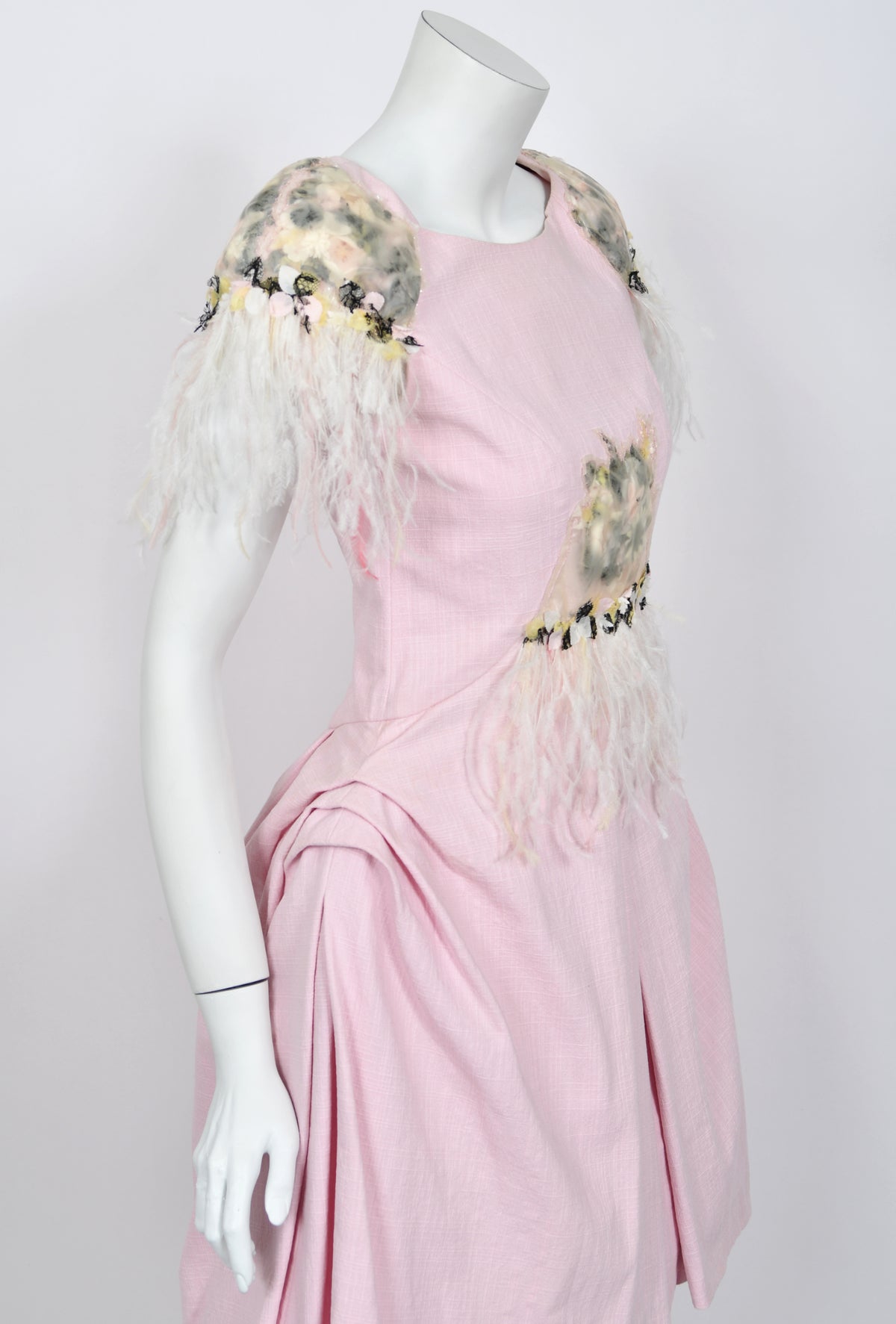 2013 Chanel by Karl Lagerfeld Runway Sample Pink Linen Floral Appliqué &amp; Feathers Dress
