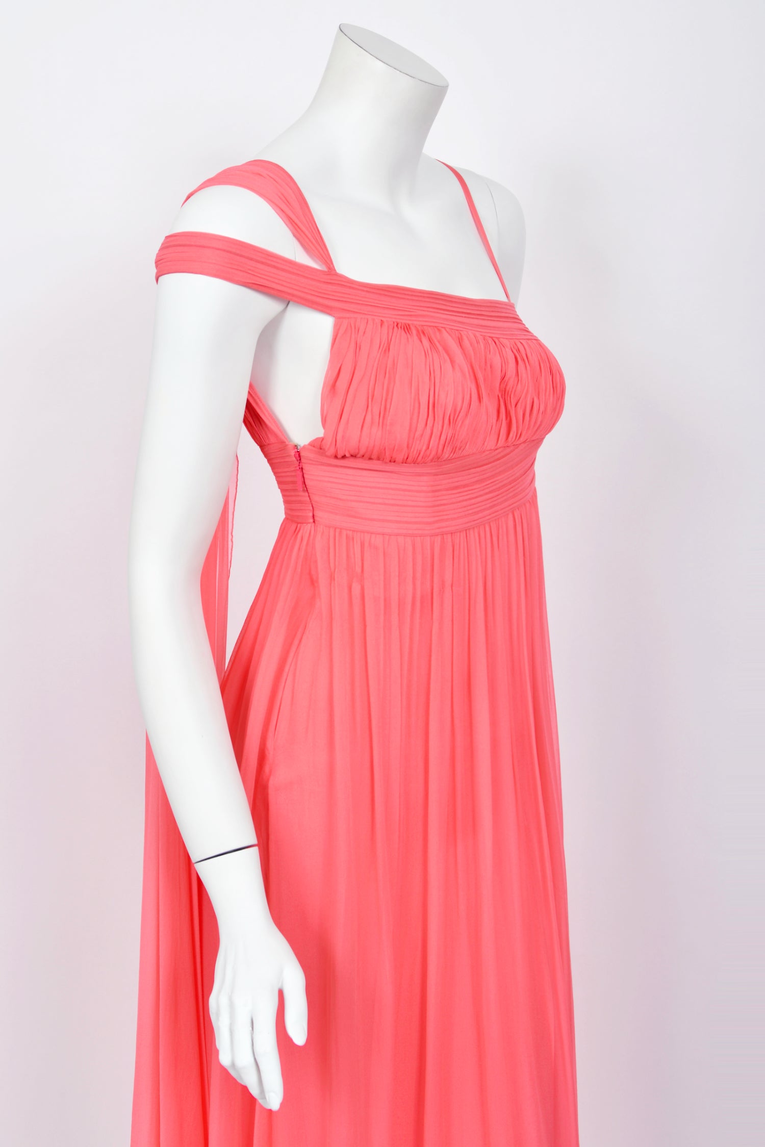 2008 Versace Runway Bubblegum Pink Pleated Silk Goddess Gown - Timeless Vixen 2008 Versace Runway Bubblegum Pink Pleated Silk Goddess Gown - Timeless Vixen