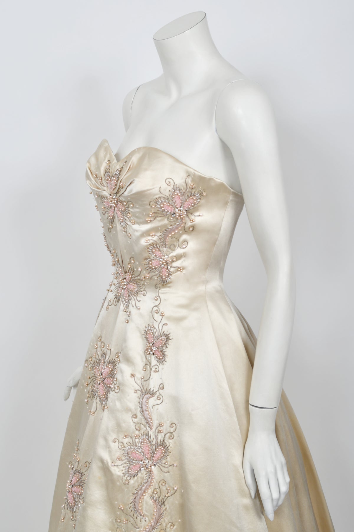 1950&#39;s Beaded Embroidered Cream &amp; Pale Pink Satin Strapless Couture Ballgown