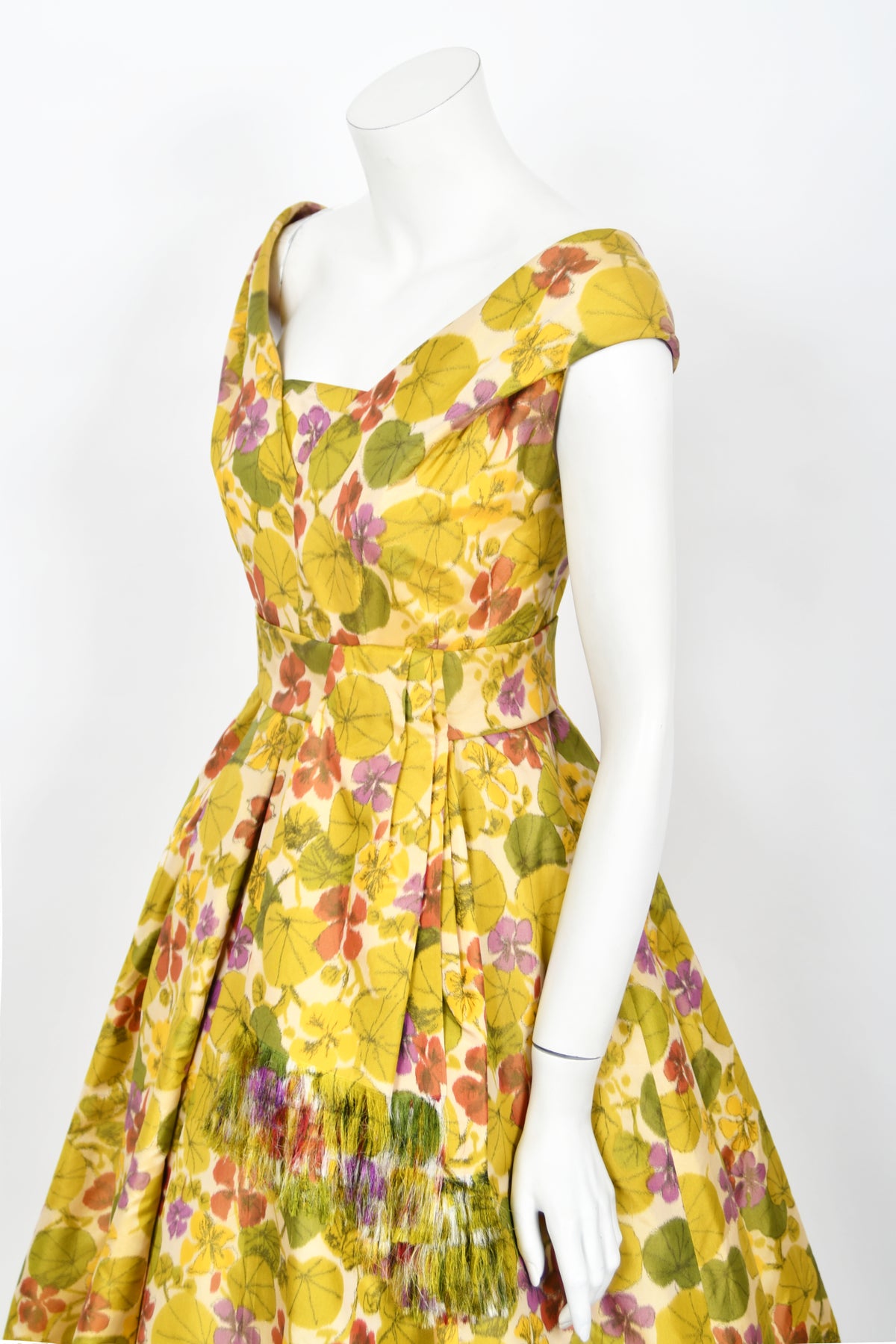 1950&#39;s Lanvin Castillo Haute Couture Watercolor Floral Silk Print Full-Skirt Gown