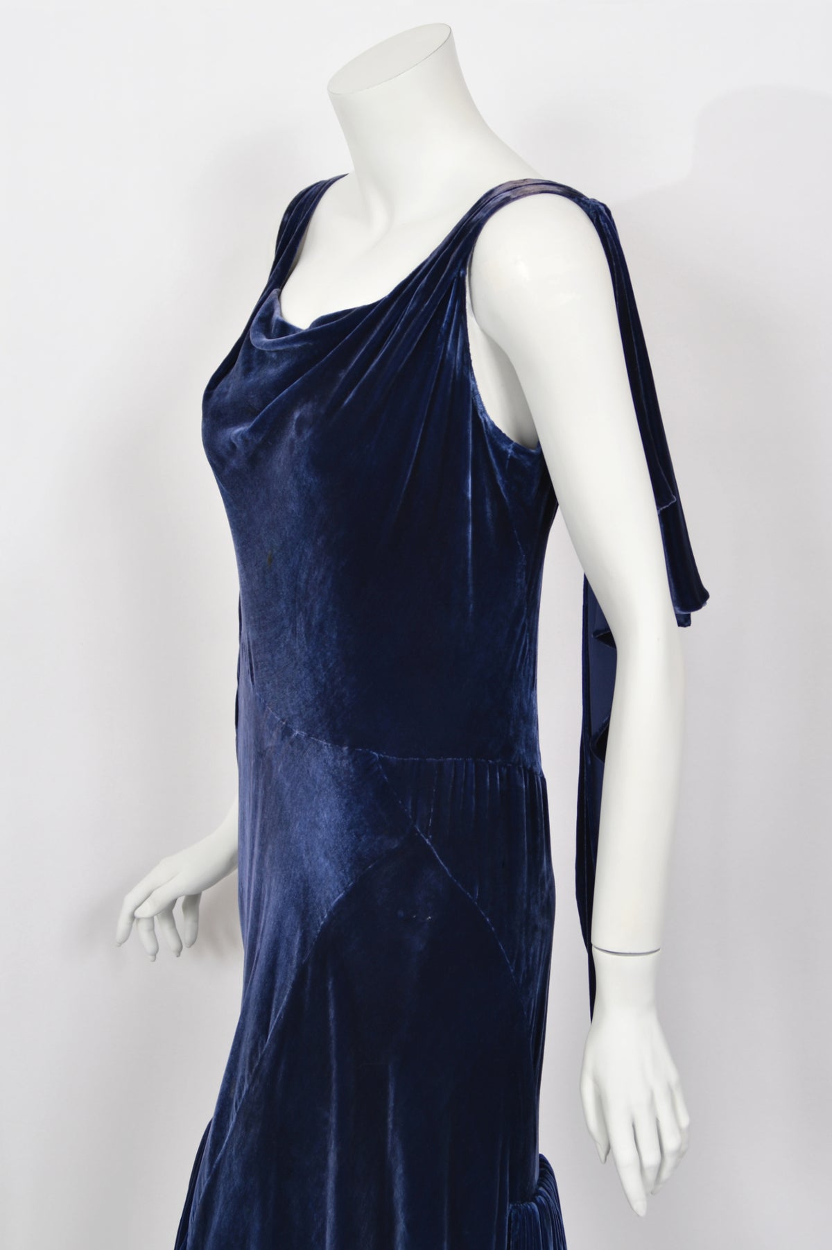 1930 Molyneux Haute Couture Documented Sapphire Blue Silk Velvet Bias-Cut Gown