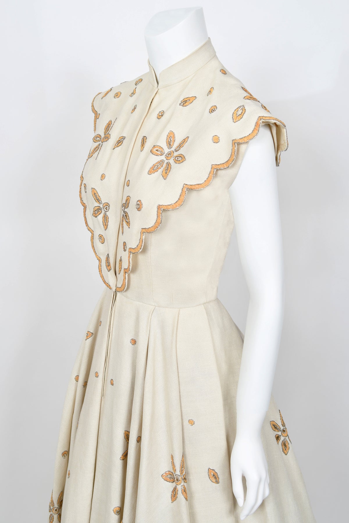 1949 Jacques Fath Attributed Haute Couture Embroidered Beaded Eyelet Cream Linen Gown