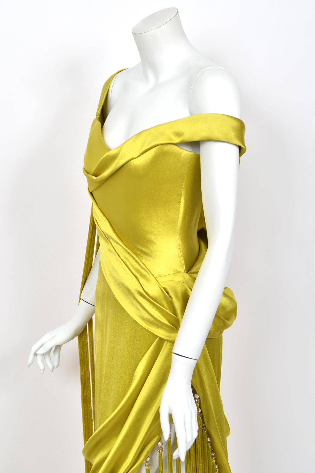 2018 Ralph & Russo Haute Couture Chartreuse Silk Satin Asymmetric Crystal Fringed Gown