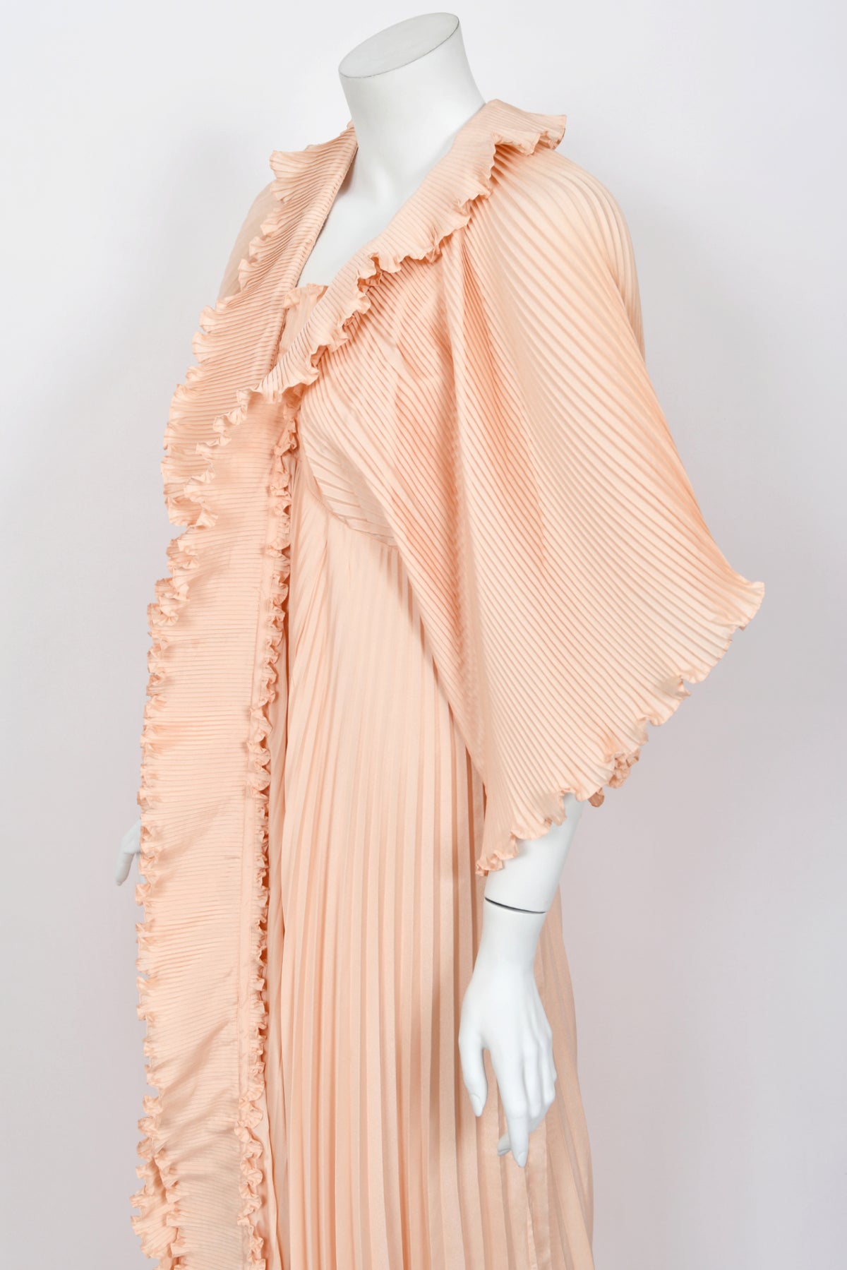 1973 Zandra Rhodes Blush Pink Heavily-Pleated Full Length Jacket Peignoir Set