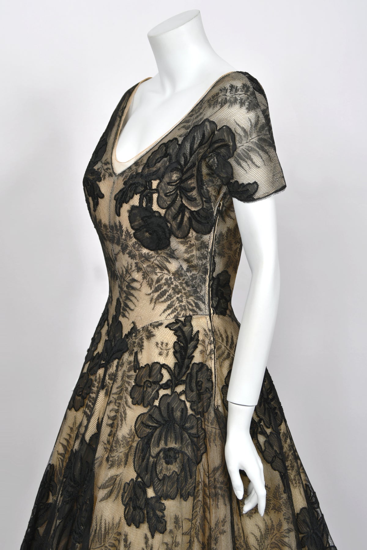 1950’s Hattie Carnegie Couture Large-Scale Black Floral Chenille Lace Full Skirted High-Low Gown