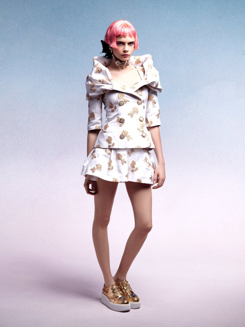 2013 Chanel by Karl Lagerfeld Documented Metallic Gold &amp; Ivory Silk Brocade Jacket w/ Shorts