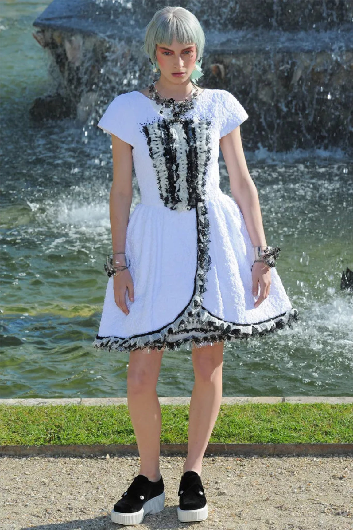 chanel mini white dress HOT* Chanel 20S White Tweed Short-Sleeve Mini Dress with Silver Butto Sellier