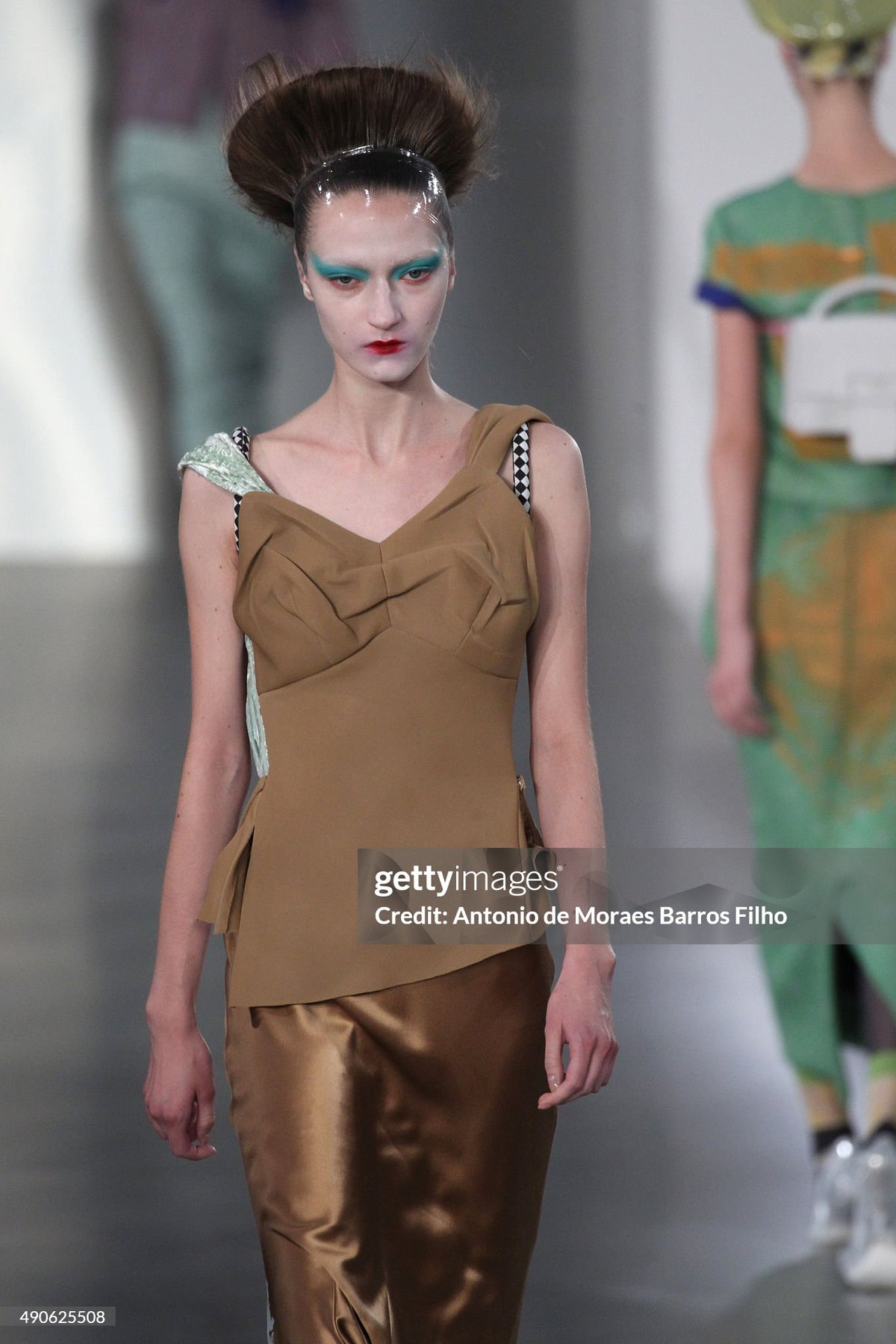 2016 Maison Margiela by John Galliano Runway Champagne Satin Breastplate Backless Bias-Cut Gown