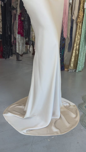 2009 Alexander McQueen Ivory Silk Draped Sleeve Ombré Fringe Bias-Cut Gown w/Tags