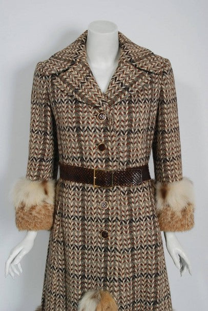Christian Dior 絹70％ウール30％濃い茶色フリンジ付きストール 1970 Christian Dior Documented Wool Tweed & Lynx Fur Belted