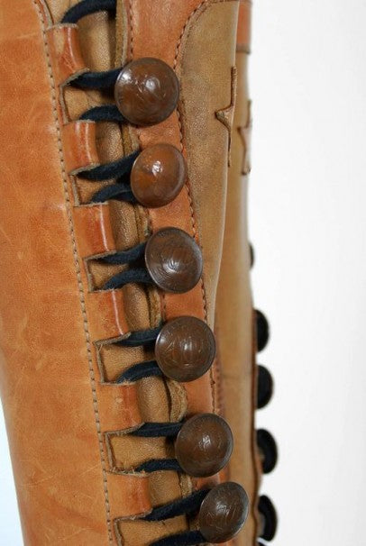 1960&#39;s Handmade Bohemian Brown Leather Hippie Star-Applique Flat Moccasin Boots
